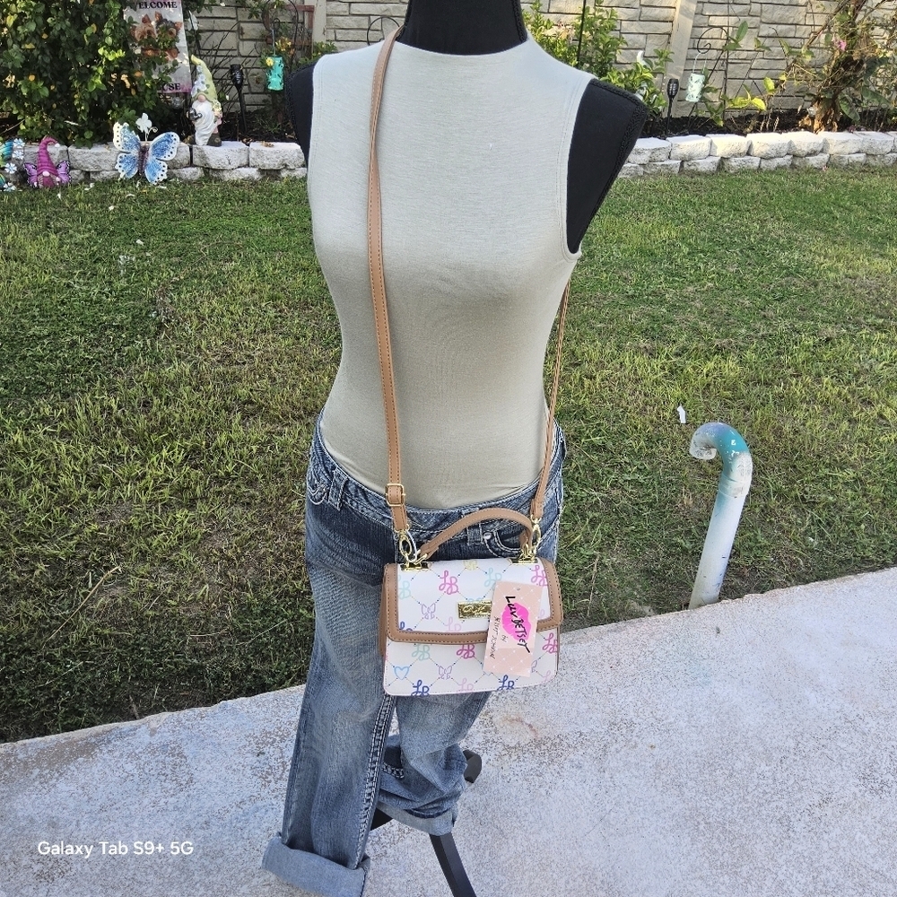 NWT LUV BETSEY TOP HANDEL LOGO CROSSBODY - Picture 7 of 8